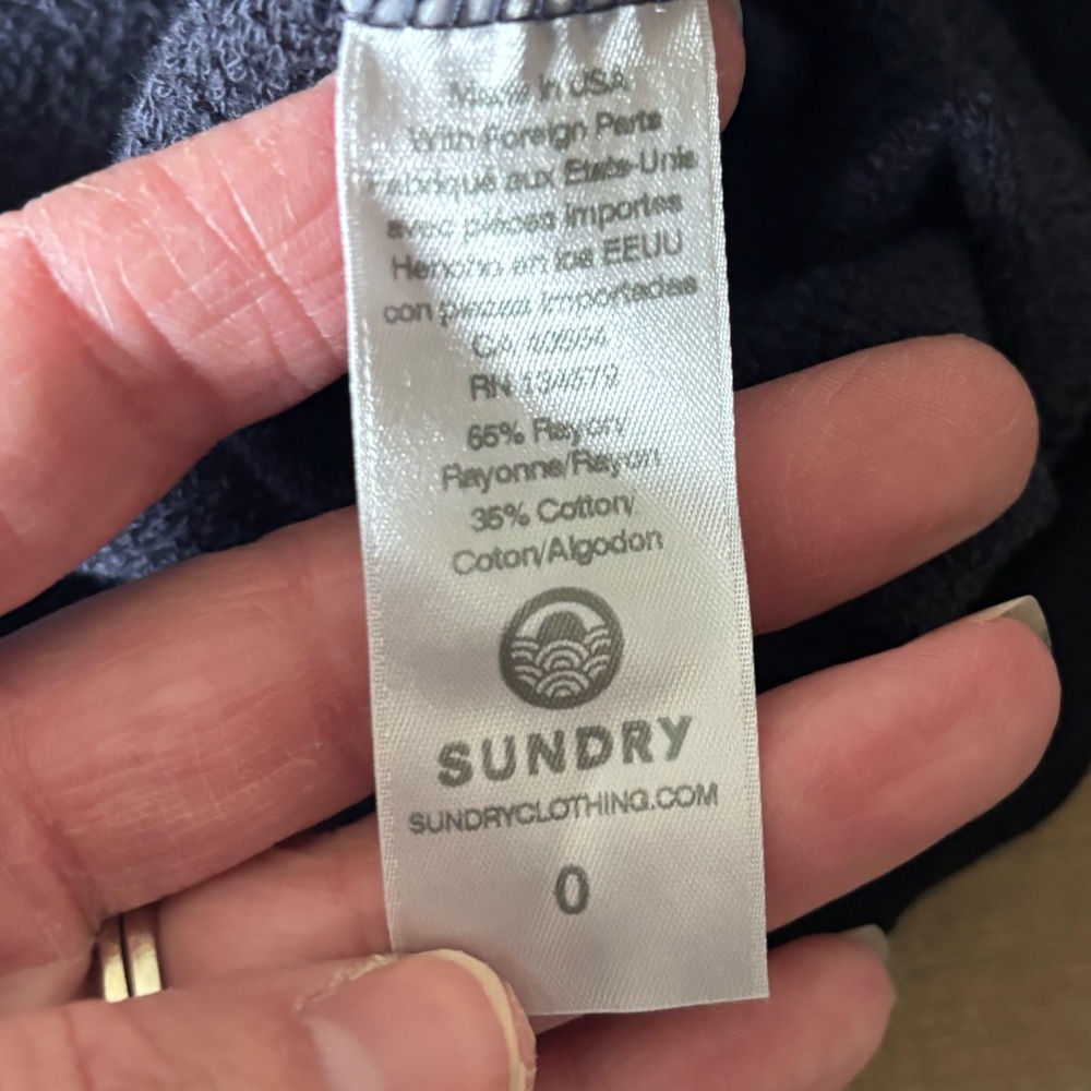 Sundry Anthro Rainbow Heart Graphic Crewneck Sweatshirt, Navy Blue, Size 0 (XS) - Picture 5 of 9